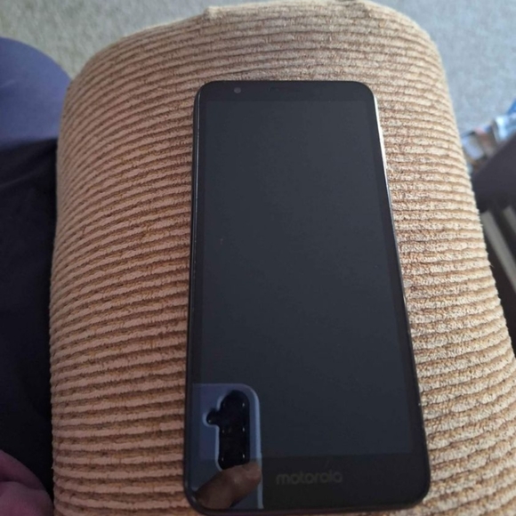 Motorola cellphone black - Picture 2 of 2